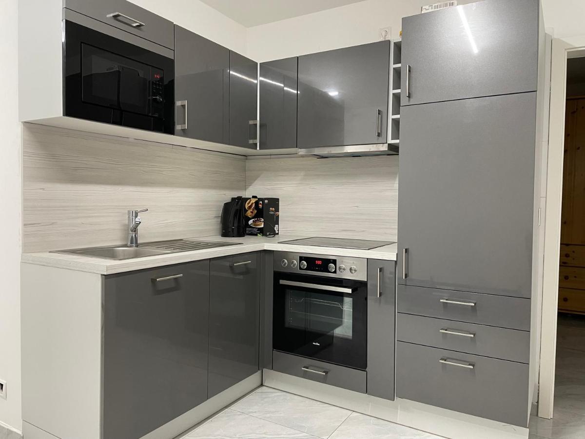 Fully Equipped Apartment 3 Rooms 5 Bed 함브루크 외부 사진