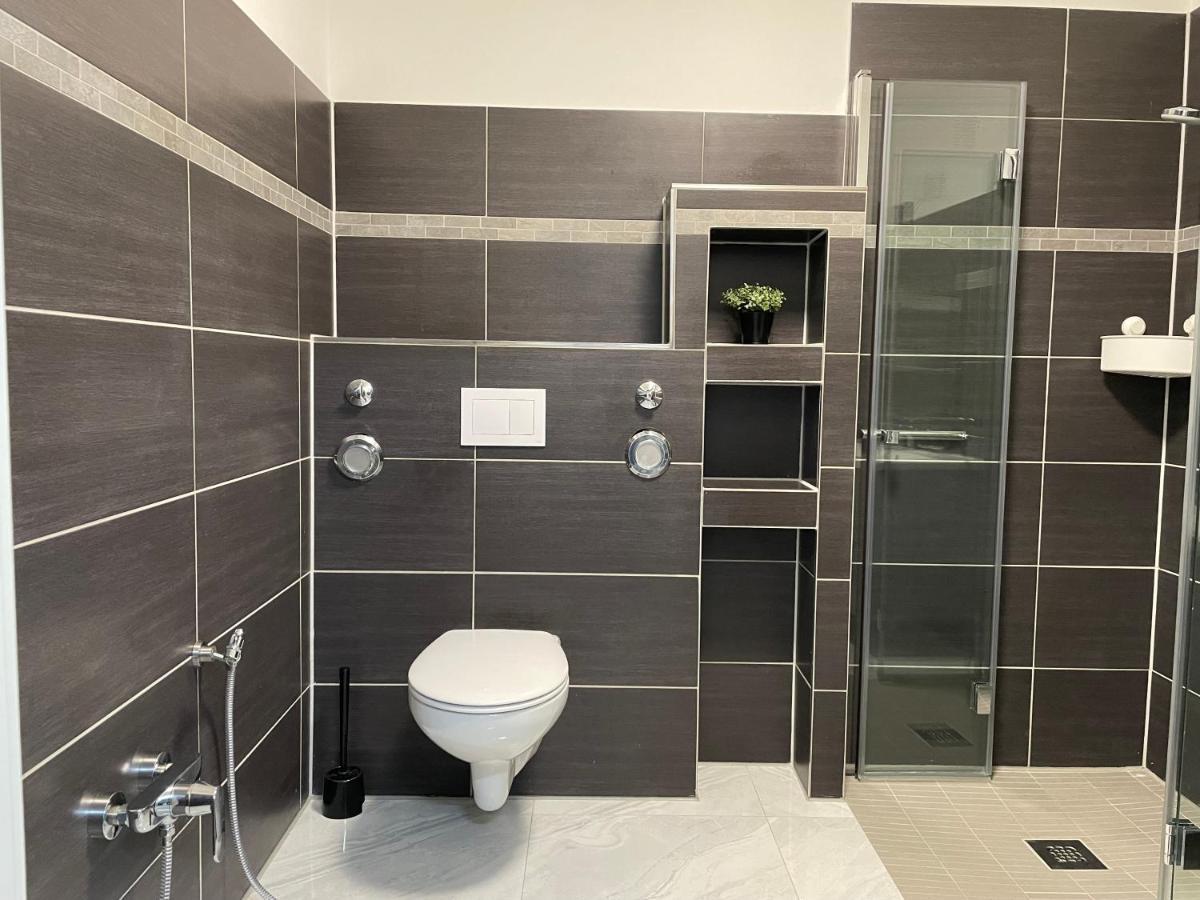 Fully Equipped Apartment 3 Rooms 5 Bed 함브루크 외부 사진